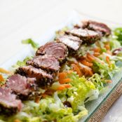 Ensalada de tataki de atún al vacío