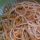 Espaguetis a la carbonara con nata y bacon