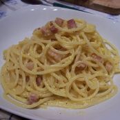 ESPAGUETIS A LA CARBONARA