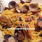 ESPAGUETIS CON ALMEJAS (SPAGHETTI ALLE VONGOLE)