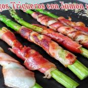 Espárragos trigueros con jamón y bacon