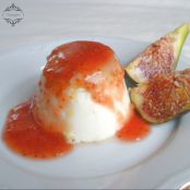 Panna cotta con salsa de brevas