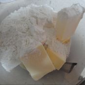 Galette de queso brie y mermelada de higos - Paso 1