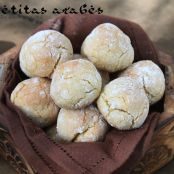 Galletitas árabes de almendra y agua de azahar