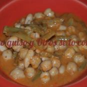 Garbanzos con cardillos y targaninas