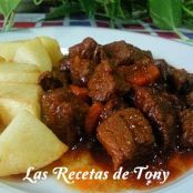 GULASCH DE TERNERA A LA HUNGARA