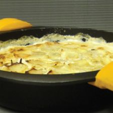 Gratén de patatas y setas con queso Urgèlia