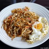 Gulas con huevo frito