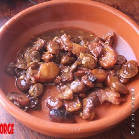 Habas con tentáculos de pota