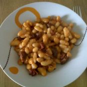 Habas blancas con chorizo rápidas