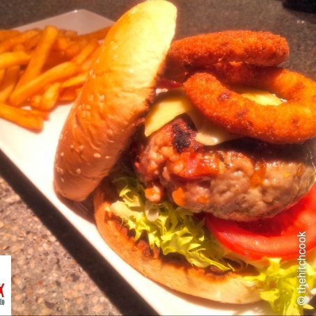 HAMBURGUESA DE CERDO CON BACON Y PAPRIKA PICANTE