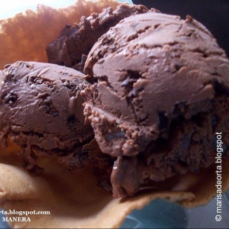 Helado de chocolate con virutitas
