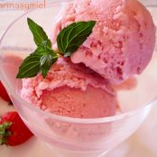 Helado de fresas.