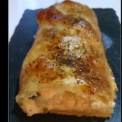 Hojaldre con salmón y queso Feta