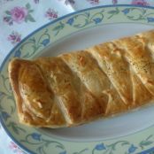 Trenza de hojaldre de salmón y queso