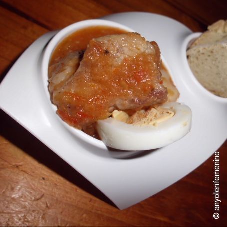 Guisillo de alubias con costilla.