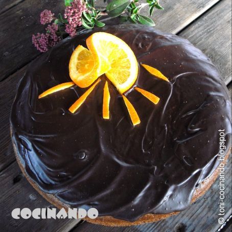 Bizcocho de naranja y chocolate