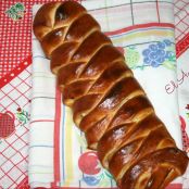 Trenza rellena salada