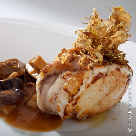 Rape con salsa de setas