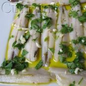 Boquerones en vinagre con ajo y aceite de oliva