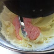 Tarta con buttercream de marshmallow y bizcocho de vainilla - Paso 3