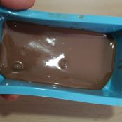 Tableta de chocolate rellena de crema de caramelo - Paso 6