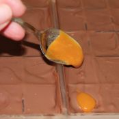 Tableta de chocolate rellena de crema de caramelo - Paso 7
