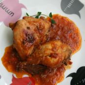 Pollo con tomate