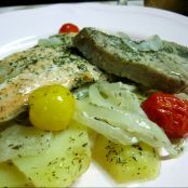 Salmón y atún al horno con patatas