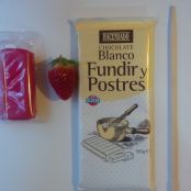 Rosas de fondant y fresa - Paso 1