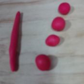 Rosas de fondant y fresa - Paso 4