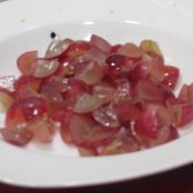 Ensalada de gulas y uvas - Paso 2