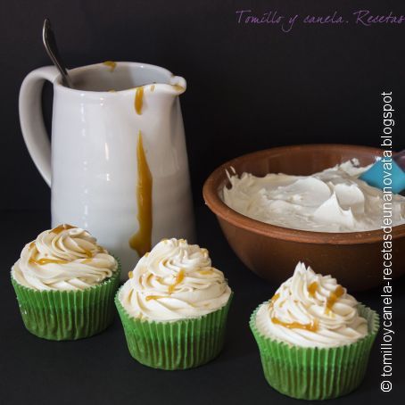 Cupcakes de pera y toffe salado