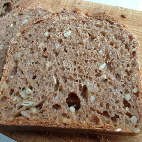 Pan integral de espelta con semillas