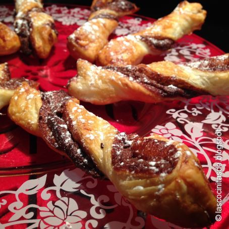 Lazos de Hojaldre y Nutella