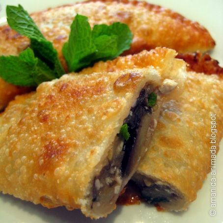 Empanadillas rellenas de berenjena, tofu y menta