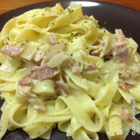 Fettuccine a la carbonara