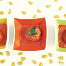 Albóndigas de atún con salsa de pimientos asados