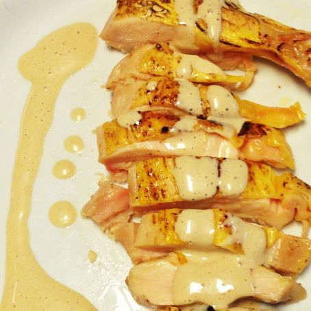 Supremas de Pavo con Salsa Pepitoria