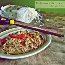 Tallarines de arroz con salsa Yakisoba