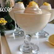 Mousse de limón con gelatina sin sabor