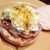 Hamburguesa a semisucré con toque de mermelada de tomate y albahaca