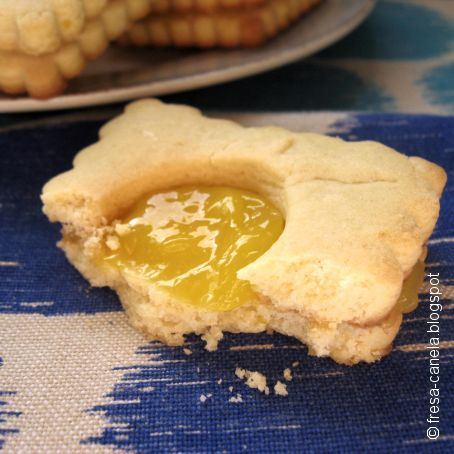 Lemon Curd Biscuits