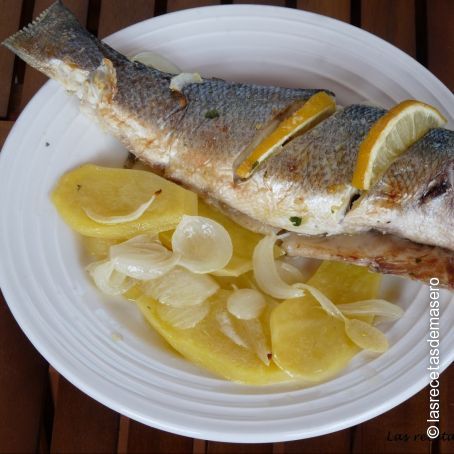 Lubina al horno con patatas