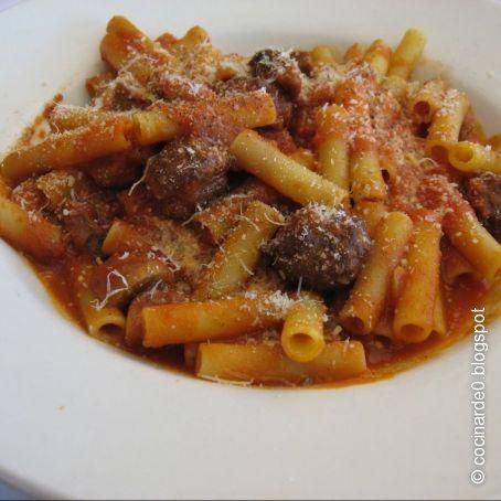 Macarrones con albóndigas