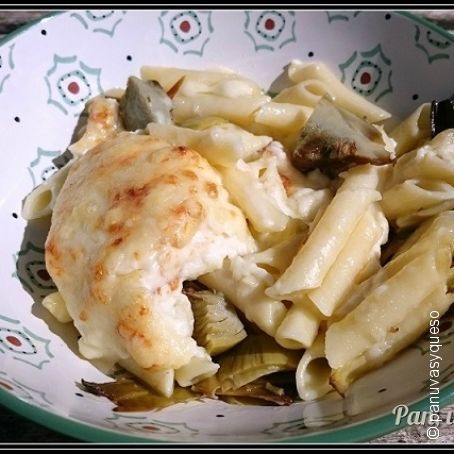 Macarrones con alcachofas confitadas