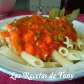 MACARRONES CON VERDURAS Y ATÚN