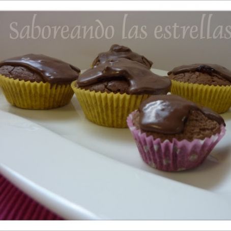 magdalenas cubiertas de chocolate