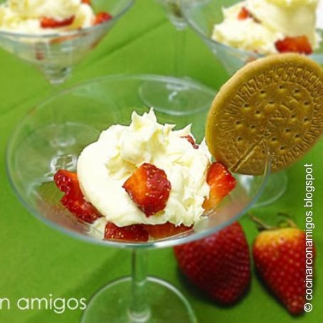 Mascarpone casero con fresas
