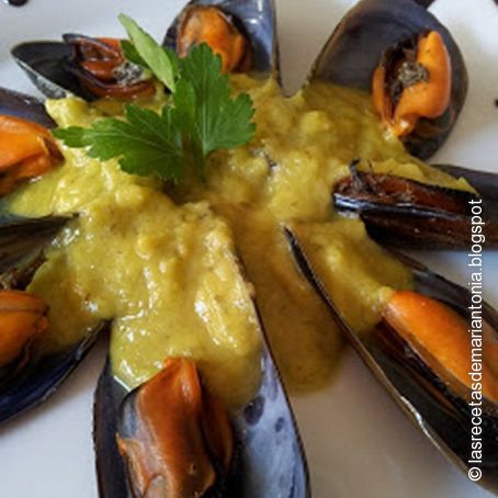 Mejillones en salsa de puerros y mostaza